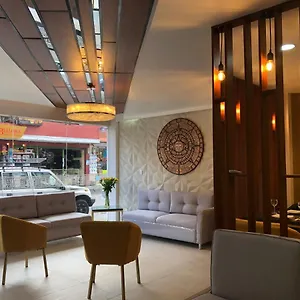 https://hotel-makroz.hotelsquito.com